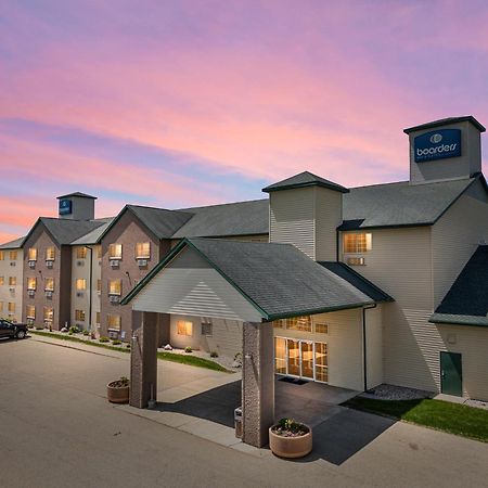 Boarders Inn & Suites By Cobblestone Hotels - Shawano ภายนอก รูปภาพ