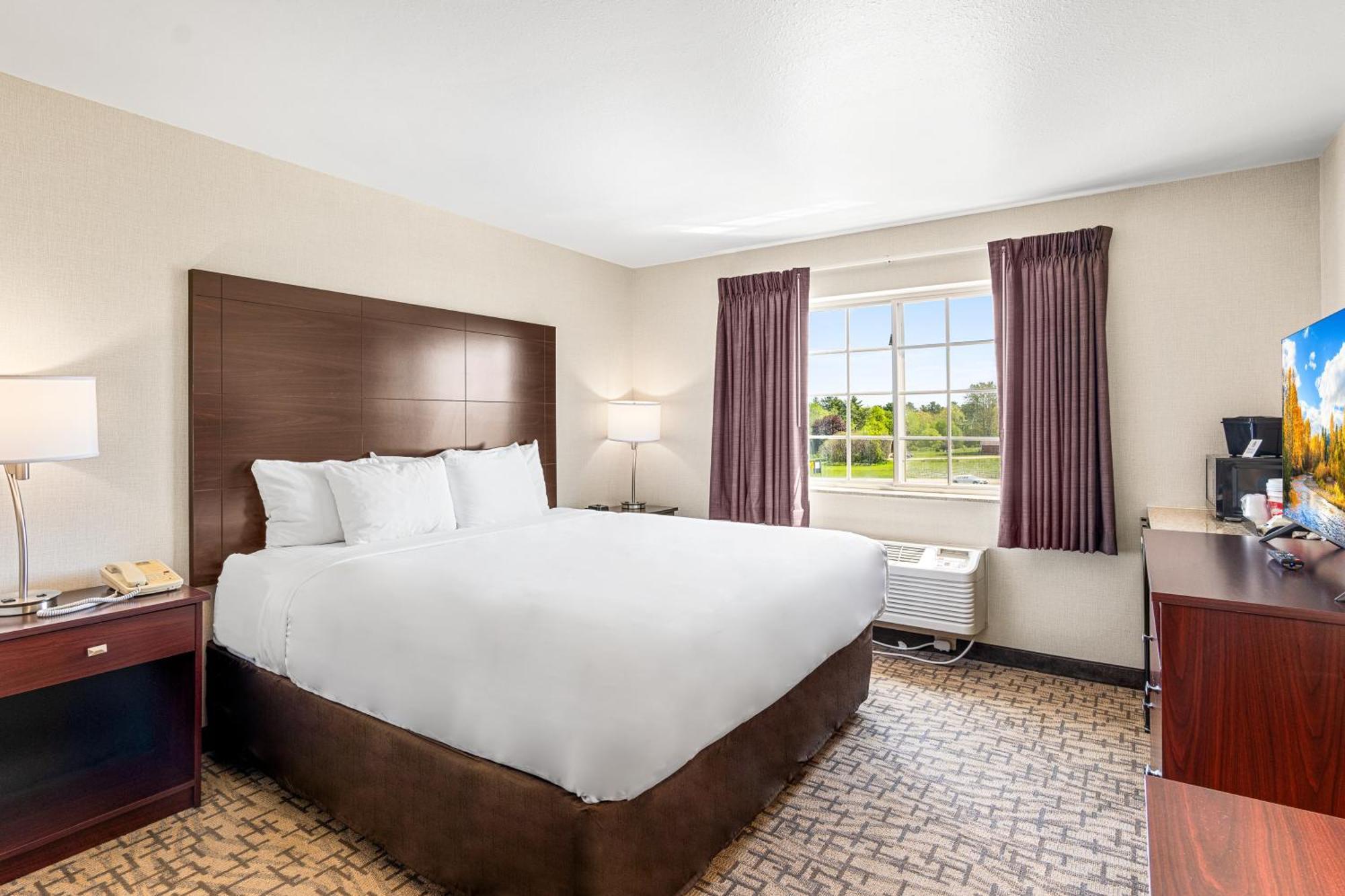 Boarders Inn & Suites By Cobblestone Hotels - Shawano ภายนอก รูปภาพ