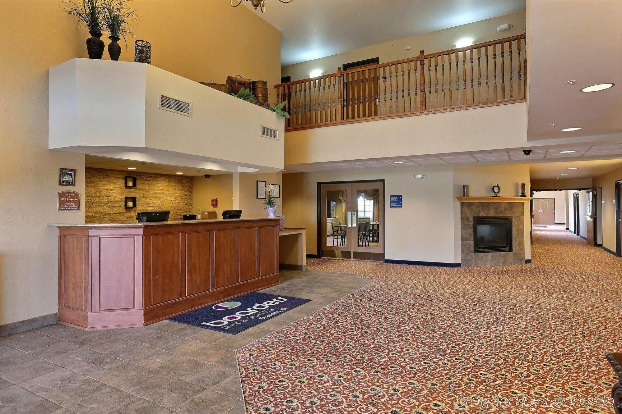 Boarders Inn & Suites By Cobblestone Hotels - Shawano ภายนอก รูปภาพ